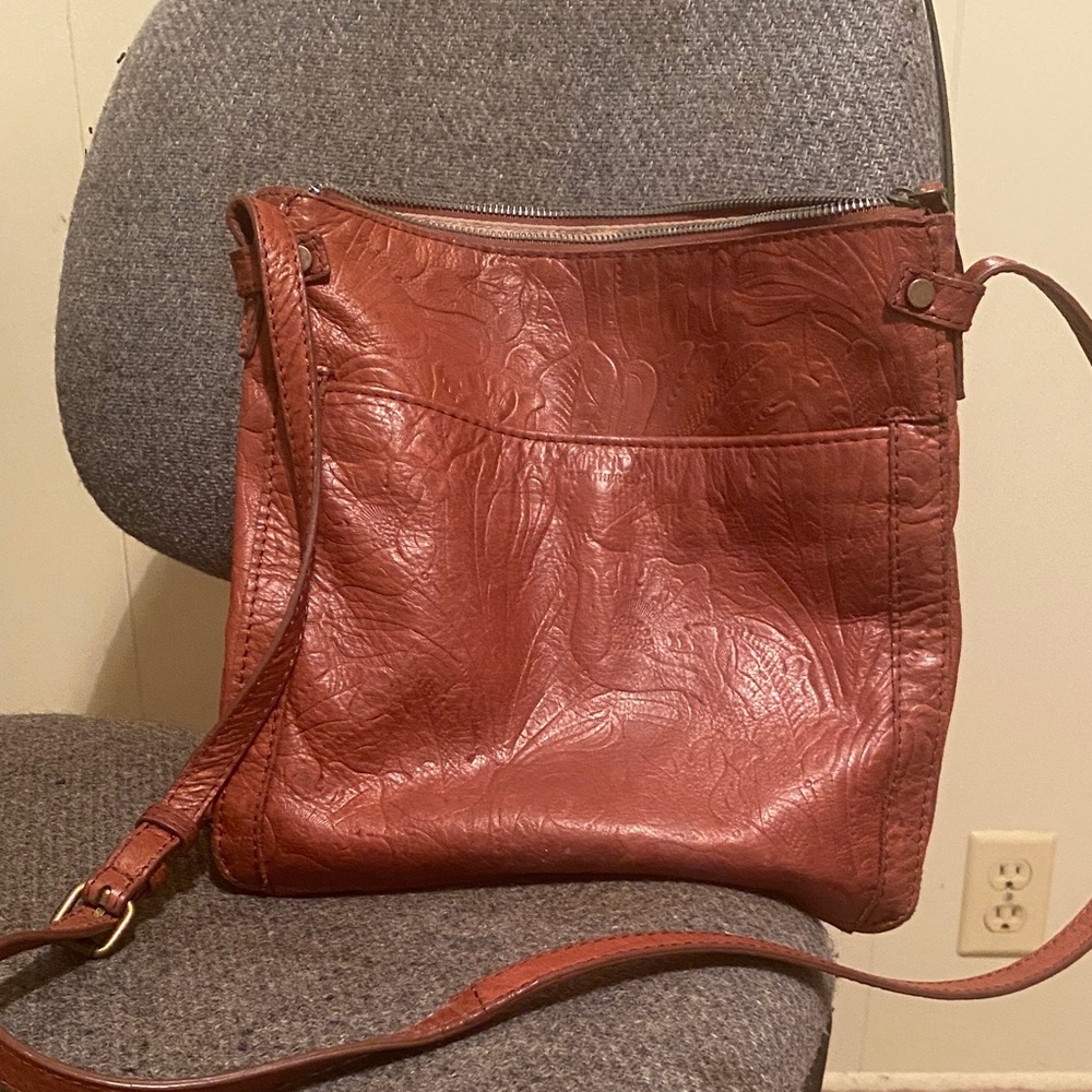 Elegant Embossed Crossbody Bag in Warm Brown